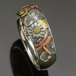 NWT 925 Silver Plated Band Style Ring Flowers & dragonfly Various sizes